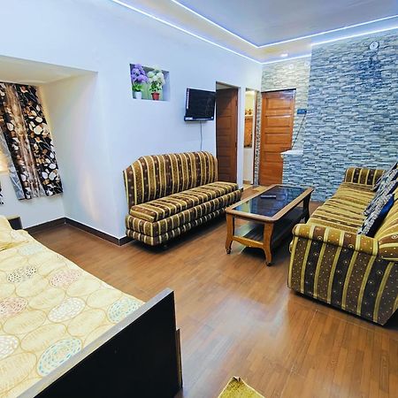 Kiara Home Stays Váránaszi Kültér fotó
