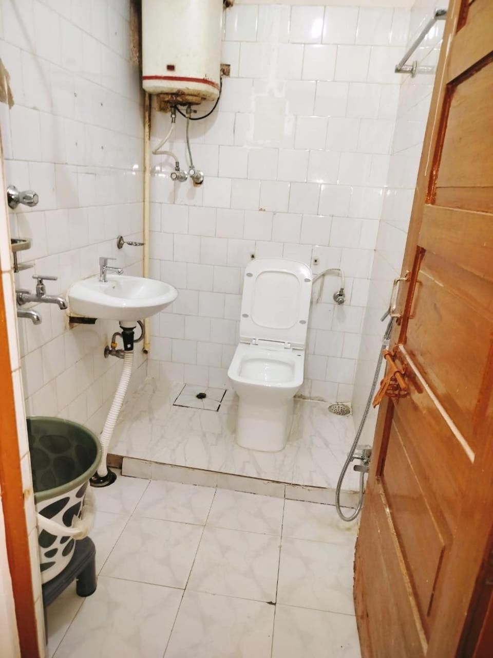 Kiara Home Stays Váránaszi Kültér fotó
